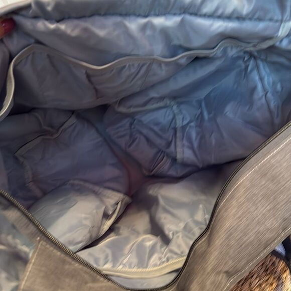 Yarwa Diaper Bag with Striped Handles - Excellent Condition - Picture 9 of 13